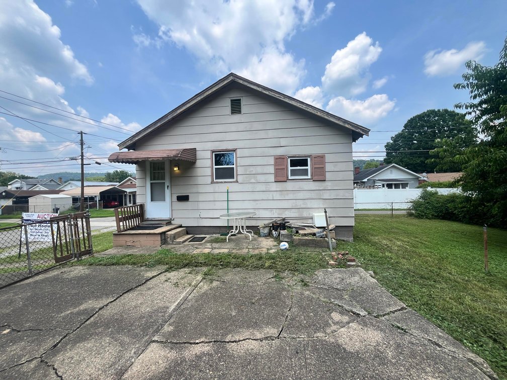 Image for Dual-Income Opportunity on a Corner Lot in Charleston
