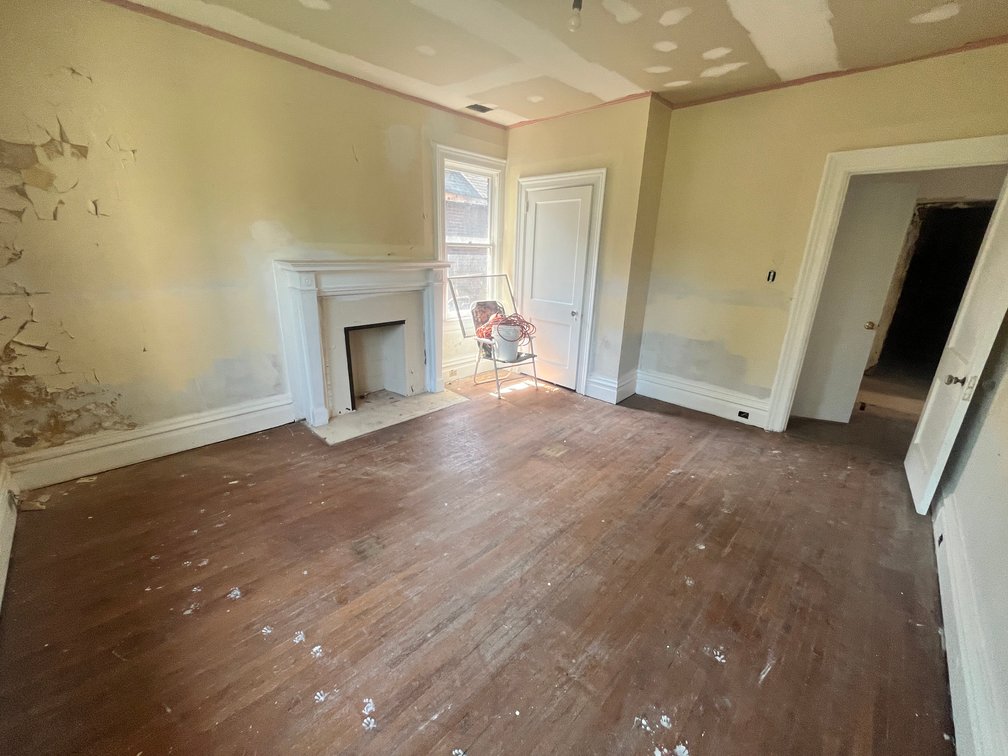 Image for SOLD $50,600 - Brick 4 Bedroom in Huntington Selling to the Highest Bidder