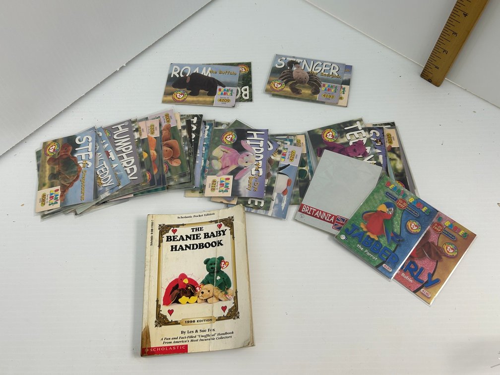 Beanie Babies Collector Card Lot with 1998 Beanie Baby Handbook