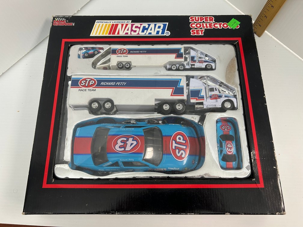 Nascar Super Collectable Set