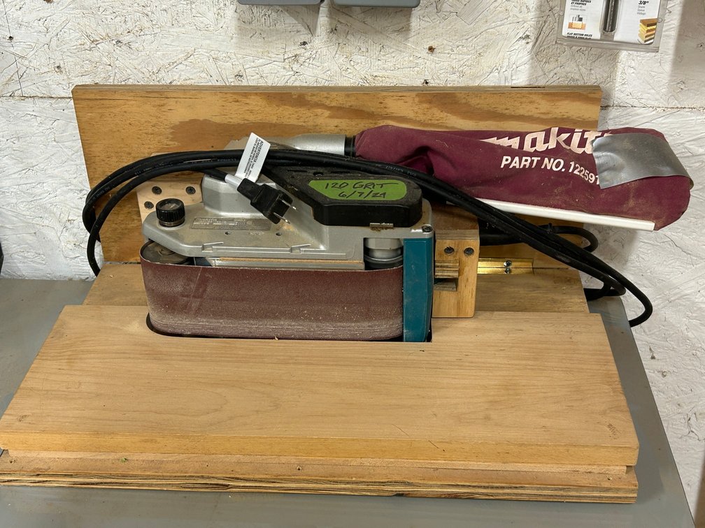 Makita belt sander
