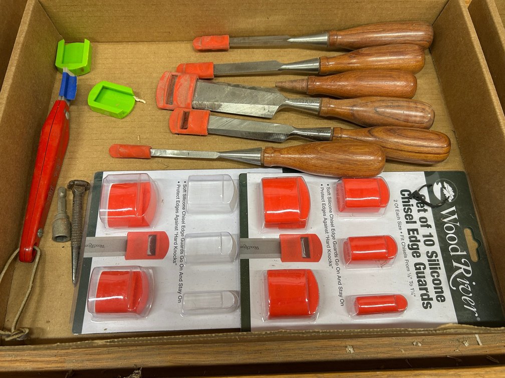 Wood chisels