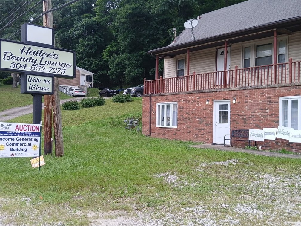 Image for Income Generating Commercial Building with Apartment in Charleston