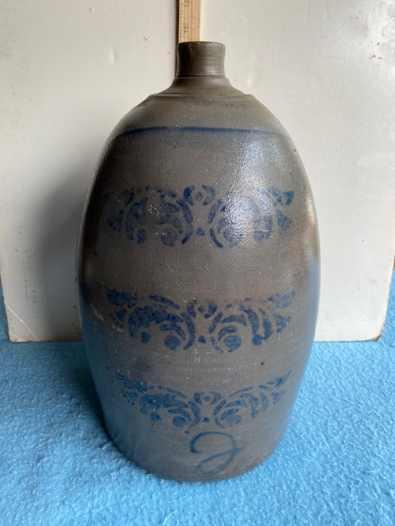 Beautiful 2 gallon stoneware jug