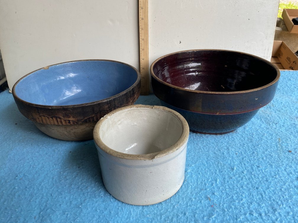 3 Stoneware bowls