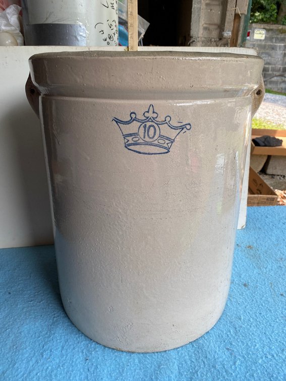 10 Gallon stoneware crock