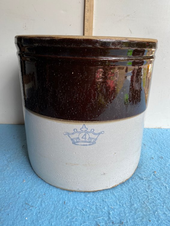 4 Gallon stoneware crock