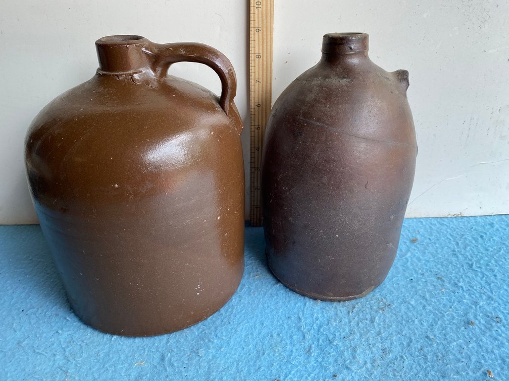 2 Stoneware jugs