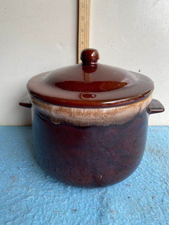 McCoy stoneware pot with lid