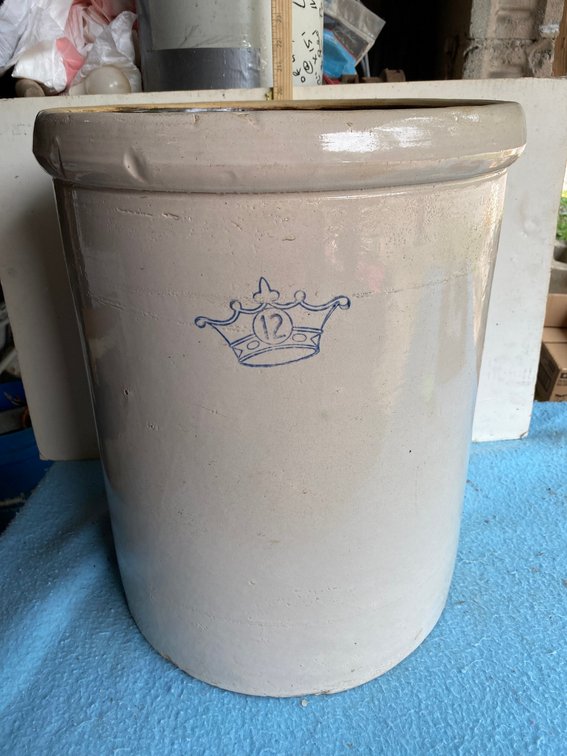 12 Gallon stoneware crock