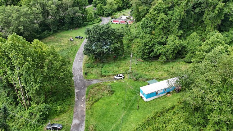 Image for 14 Unit Apartment Building with Manufactured Home Pads in Fairmont