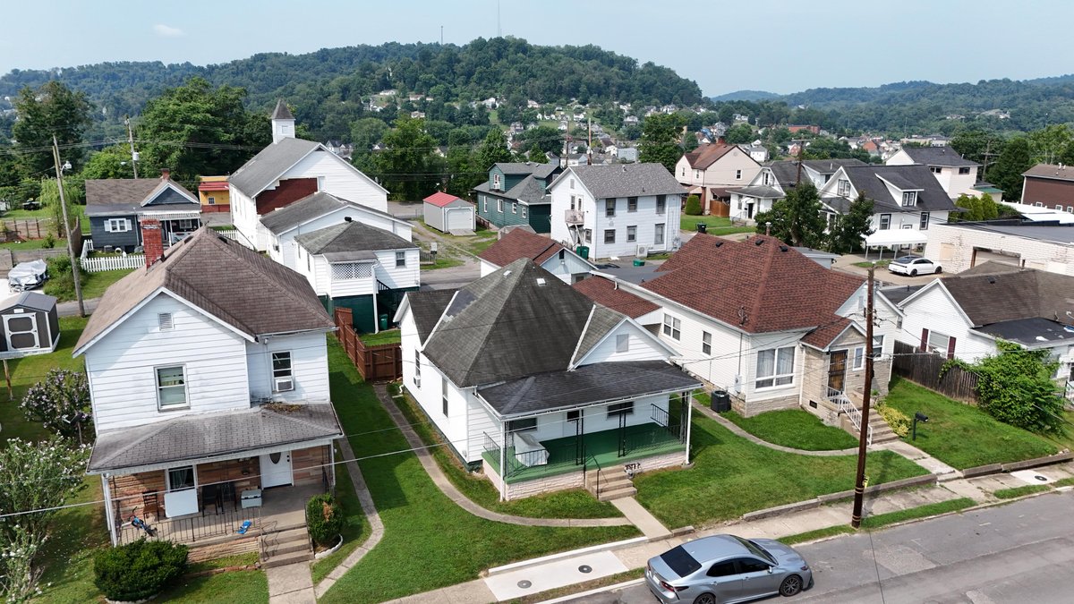 Image for Well-maintained 2 Bedroom with Garage Apartment in Clarksburg
