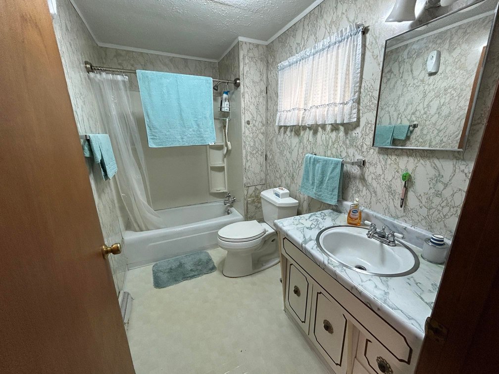 Image for Well-maintained 2 Bedroom with Garage Apartment in Clarksburg