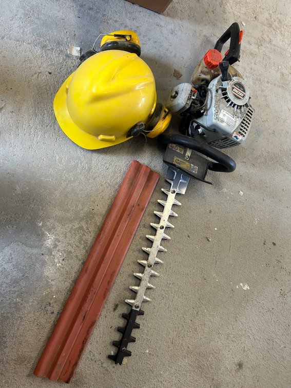 Echo HC 150 Gas Powered Hedge trimmer with Hat and Ear Protection