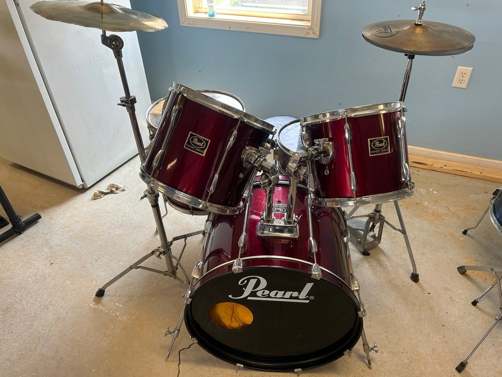 Pearl Export Candy Apple Red 5 Piece Drum Kit with Steel Snare, 3-Stands, Drum Throne