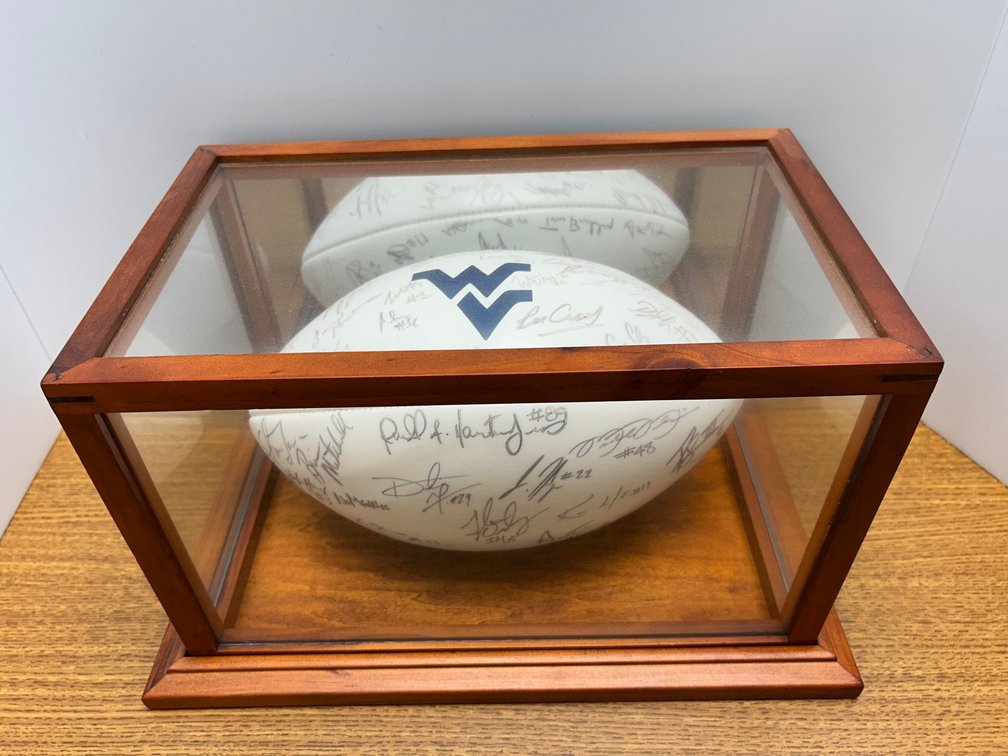 2014 WVU team signed football