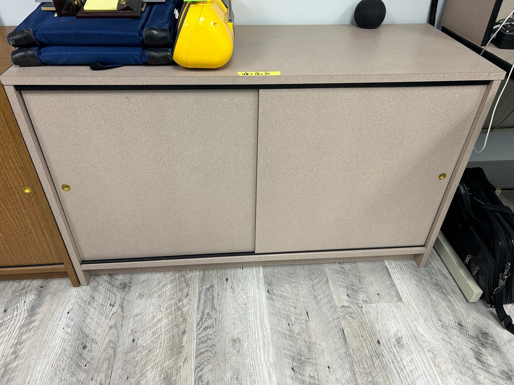 Cabinet with sliding doors