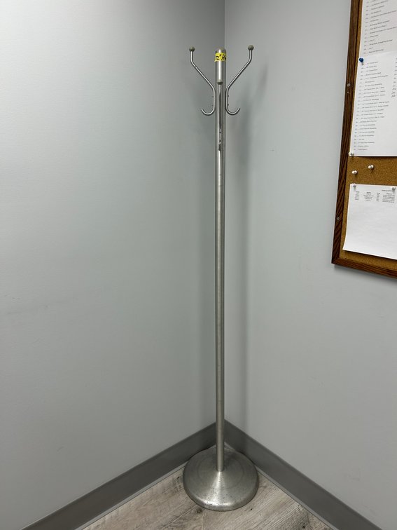 Metal hall tree