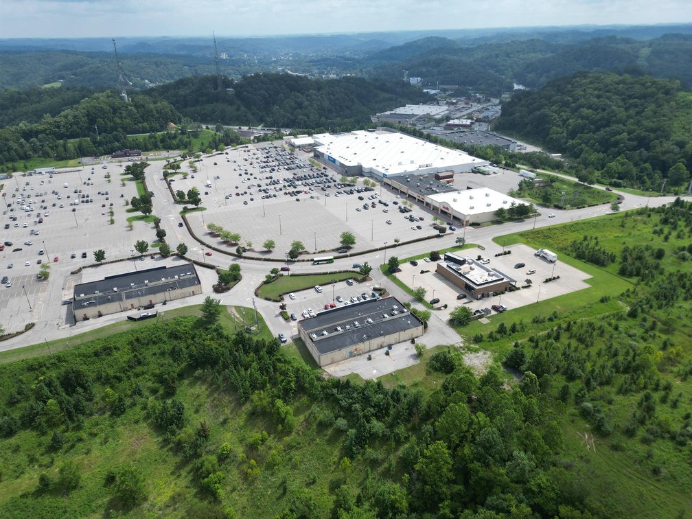 Image for 114 Acres Adjoining to Big Box Brands in Nitro/Cross Lanes Market