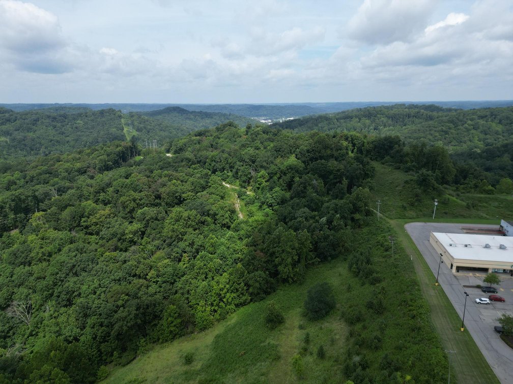 Image for 114 Acres Adjoining to Big Box Brands in Nitro/Cross Lanes Market