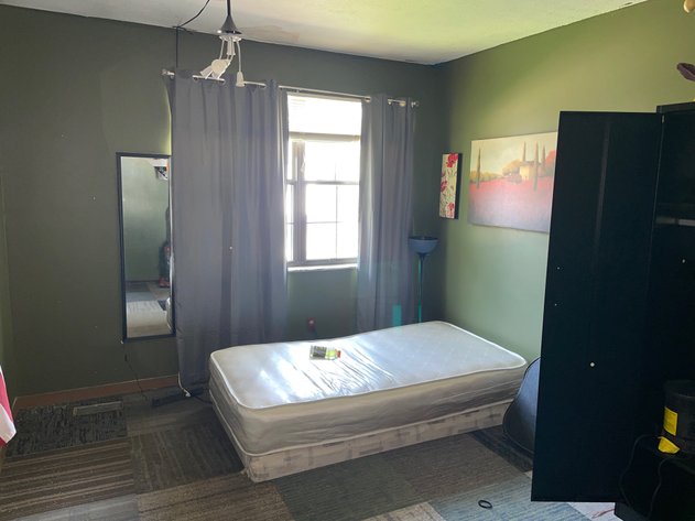 Image for 5 Bedroom in Scott Depot Ready for a Remodel