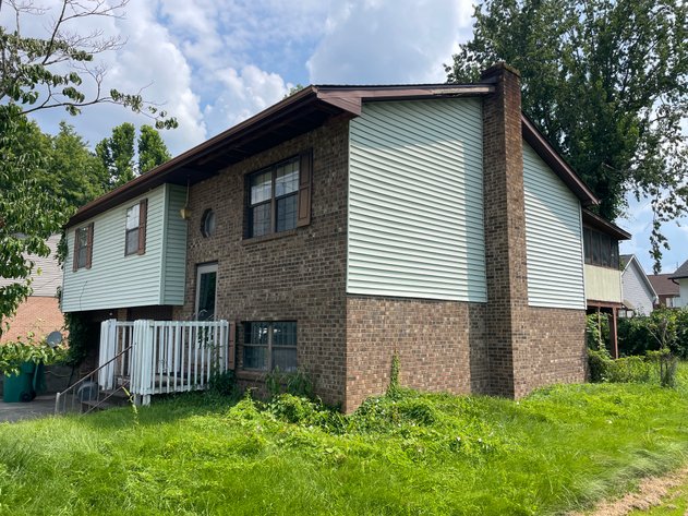 Image for 5 Bedroom in Scott Depot Ready for a Remodel