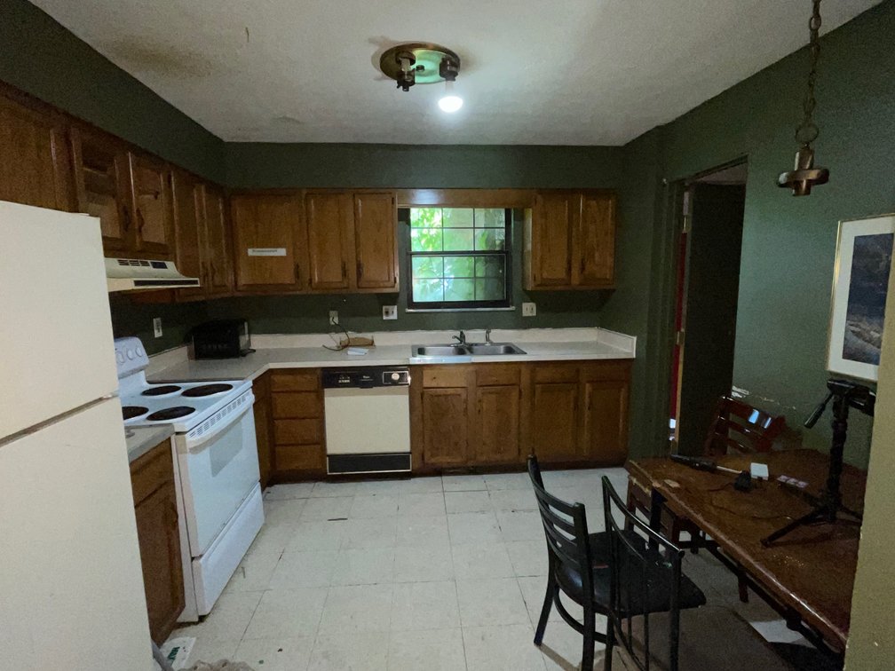 Image for 5 Bedroom in Scott Depot Ready for a Remodel