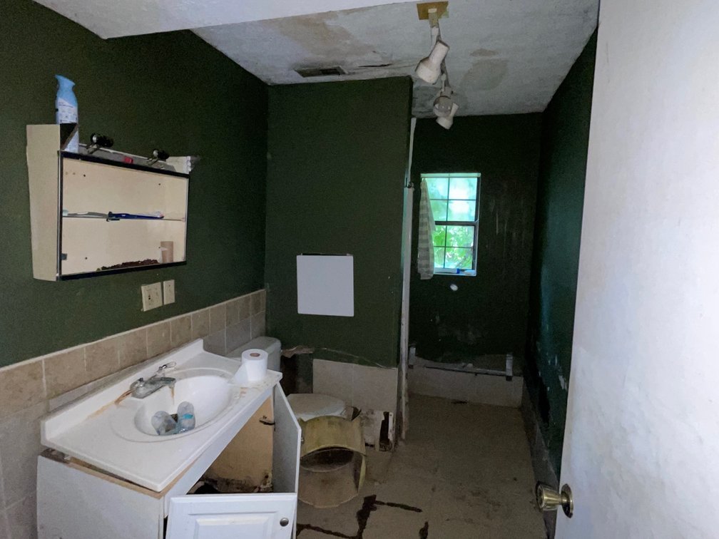 Image for 5 Bedroom in Scott Depot Ready for a Remodel