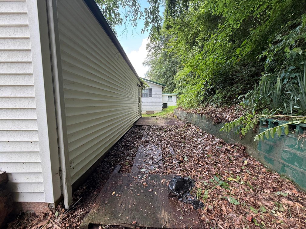 Image for SOLD - 2 Bedroom near Kanawha City Ideal for a Flip