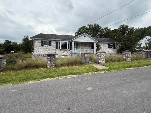 Image for Spacious 3 Bedroom Brick Home in Mount Hope