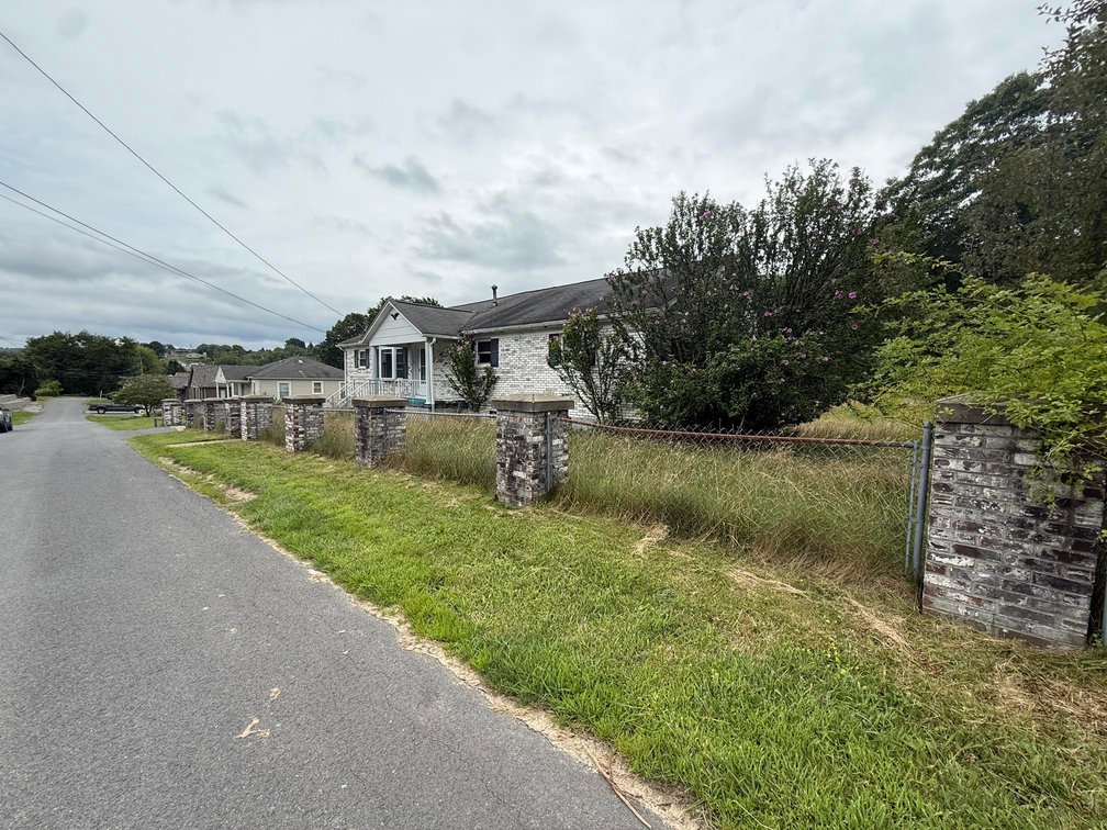 Image for Spacious 3 Bedroom Brick Home in Mount Hope