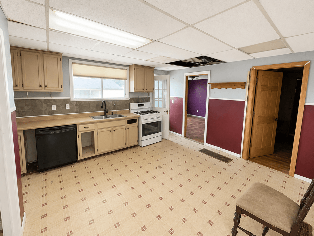 Image for 4 Bedroom Ideal for a Remodel in the Heart of Milton