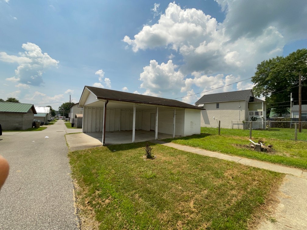 Image for 4 Bedroom Ideal for a Remodel in the Heart of Milton