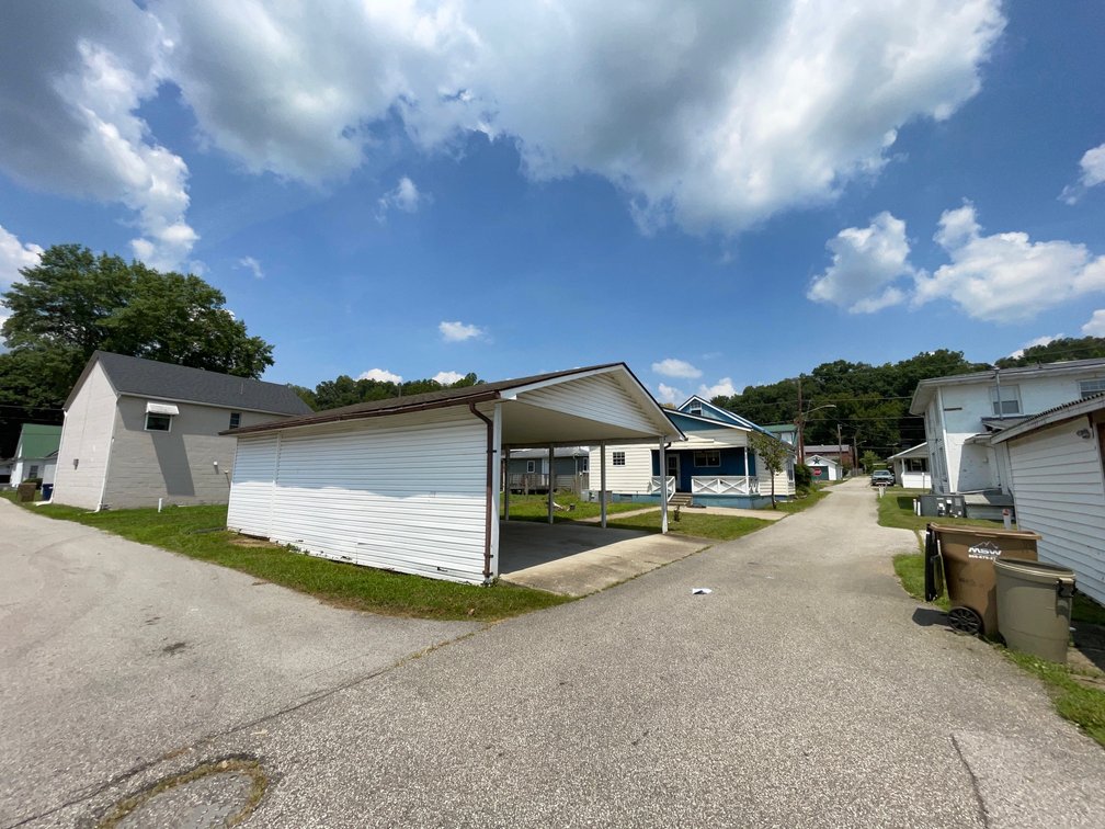 Image for 4 Bedroom Ideal for a Remodel in the Heart of Milton