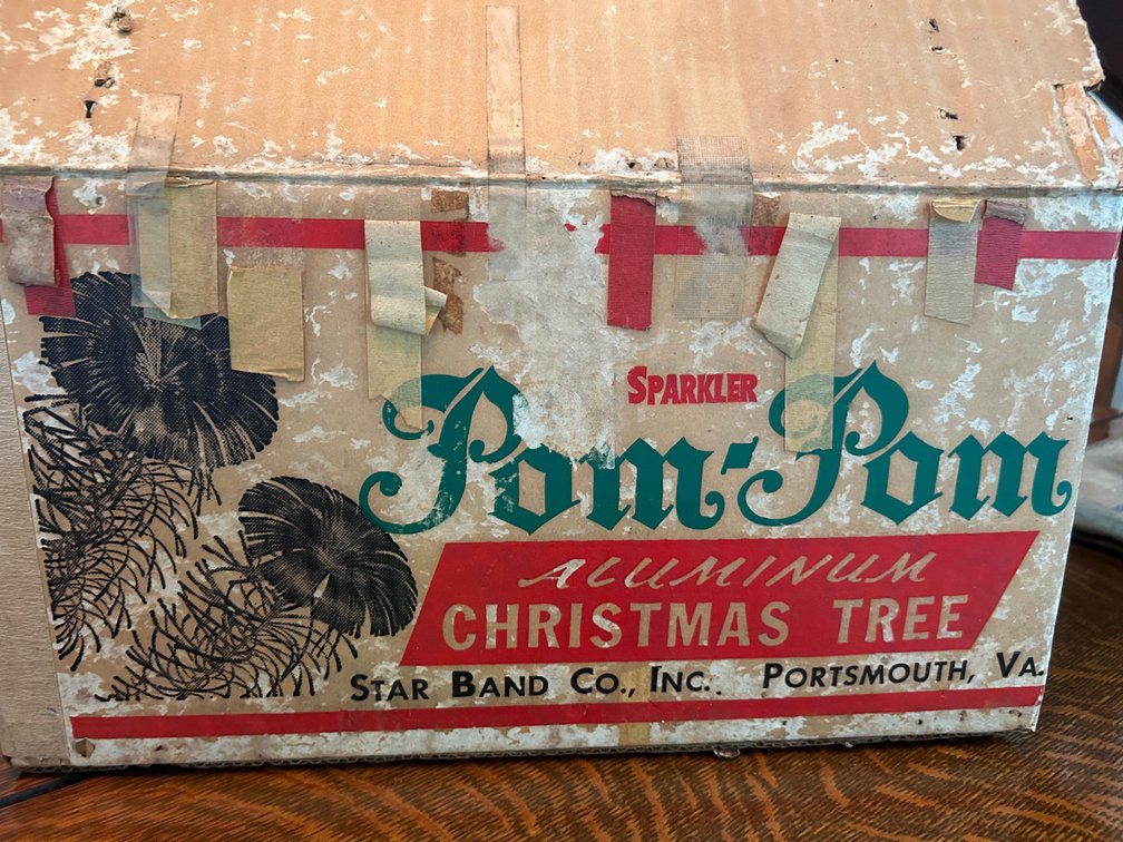 Star Band Co. Aluminum Christmas Tree and Tinsel