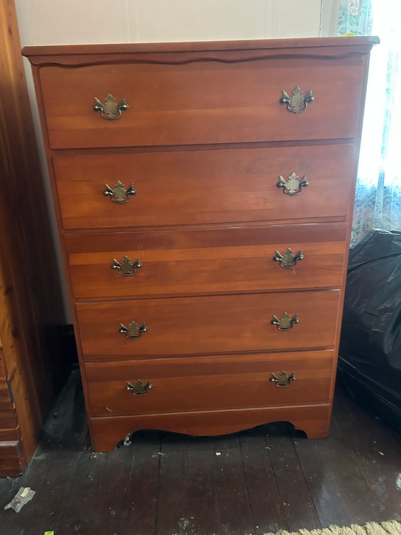 5-Drawer Wooden Dresser