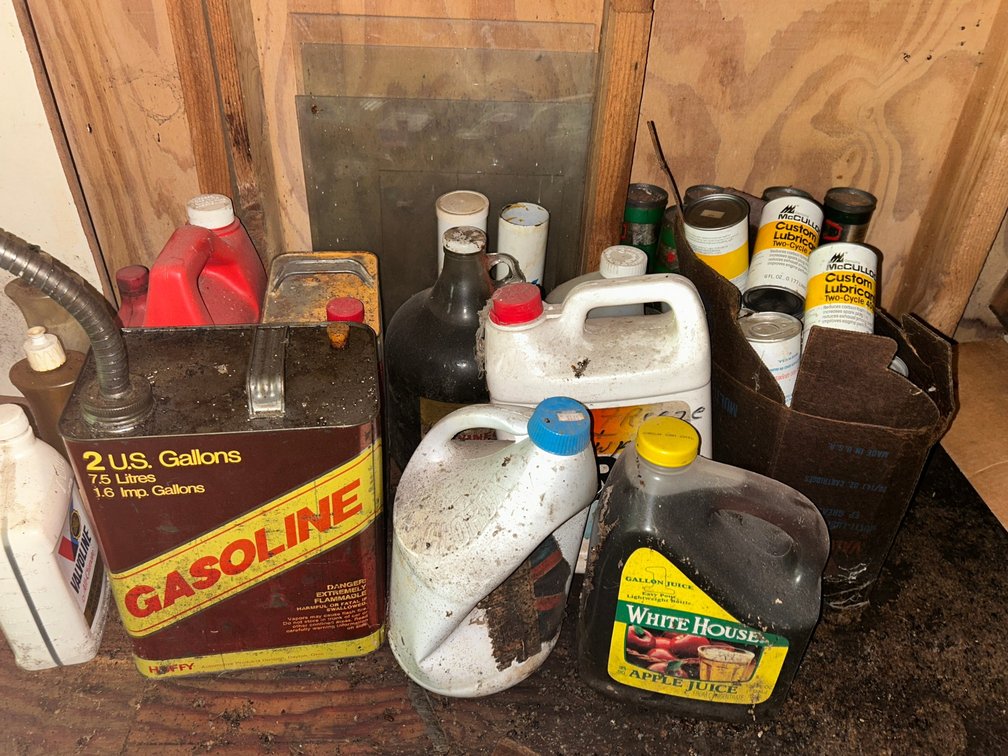 Metal Gas Cans, Two cycle Lubricant, Others Chemicals