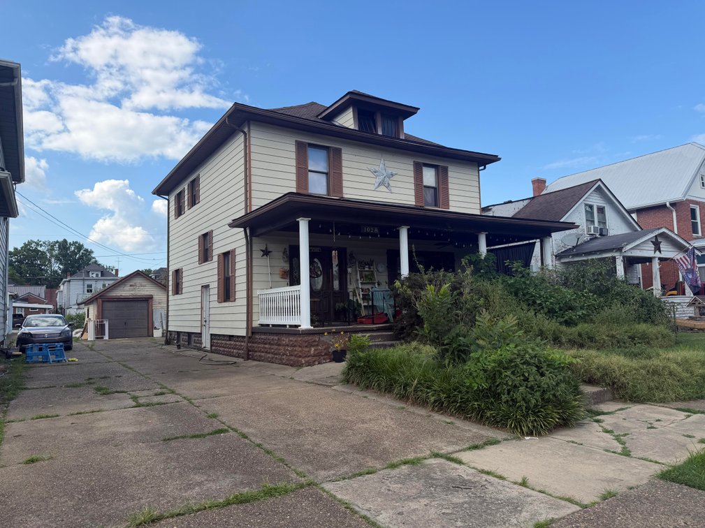 Image for 3 Bedroom in Huntington Selling to the Highest Bidder