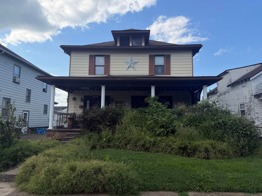 Image for 3 Bedroom in Huntington Selling to the Highest Bidder