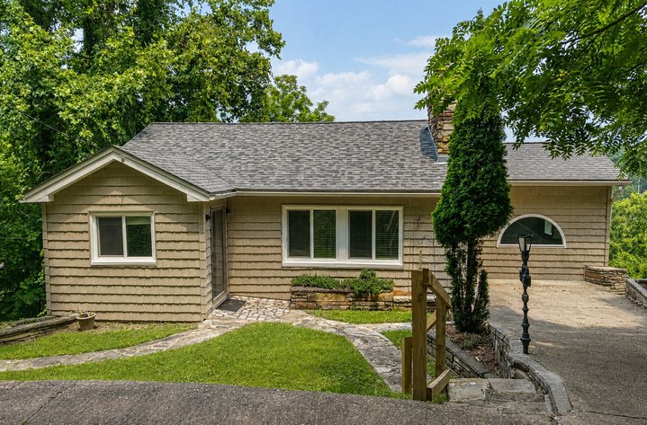 Image for Beautifully Updated 4-Bedroom Home in South Charleston