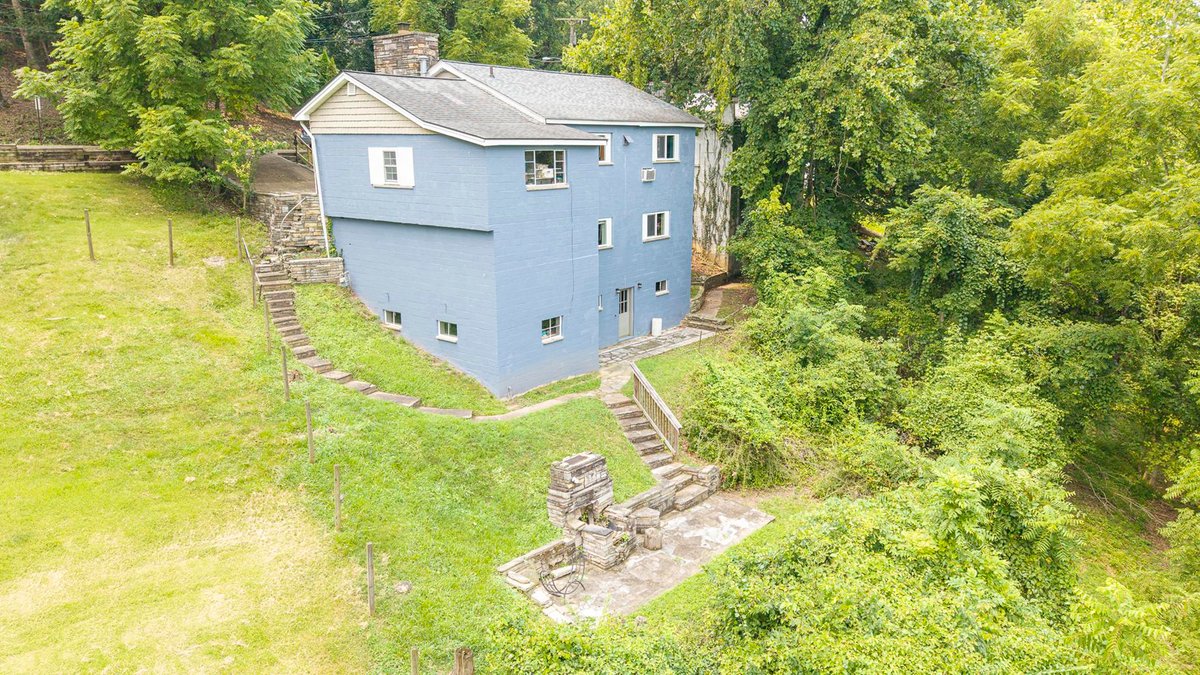 Image for Beautifully Updated 4-Bedroom Home in South Charleston