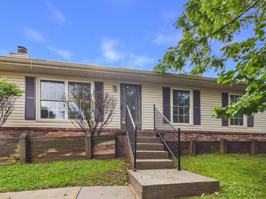 Image for Move-in Ready 3 Bedroom Condo in South Hills