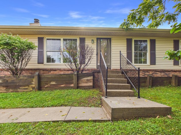 Image for Move-in Ready 3 Bedroom Condo in South Hills