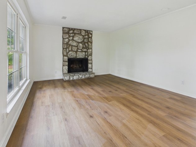 Image for Move-in Ready 3 Bedroom Condo in South Hills