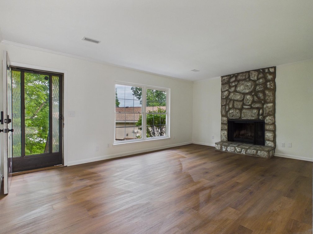 Image for Move-in Ready 3 Bedroom Condo in South Hills