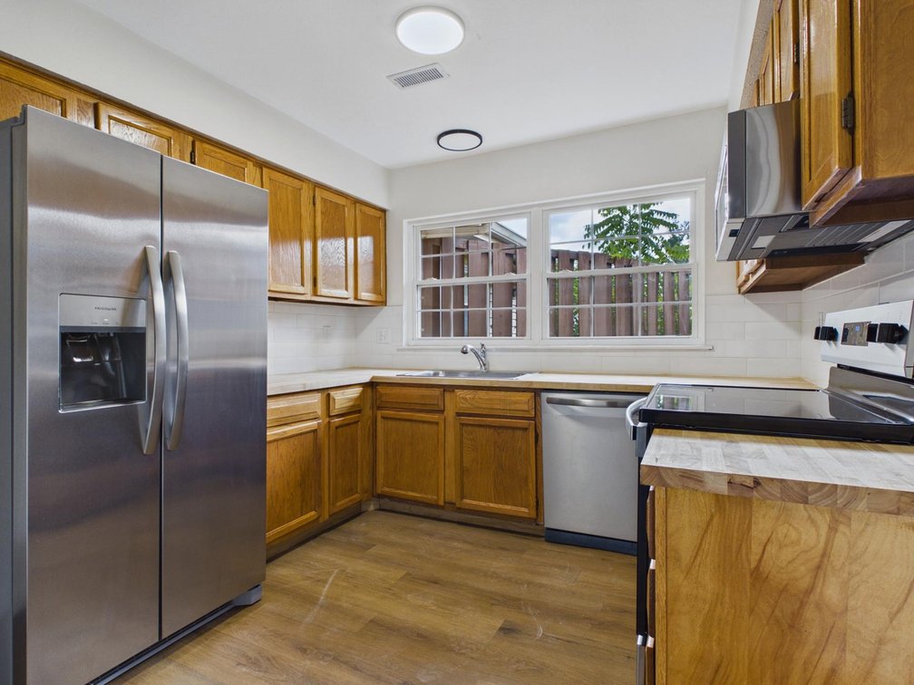 Image for Move-in Ready 3 Bedroom Condo in South Hills