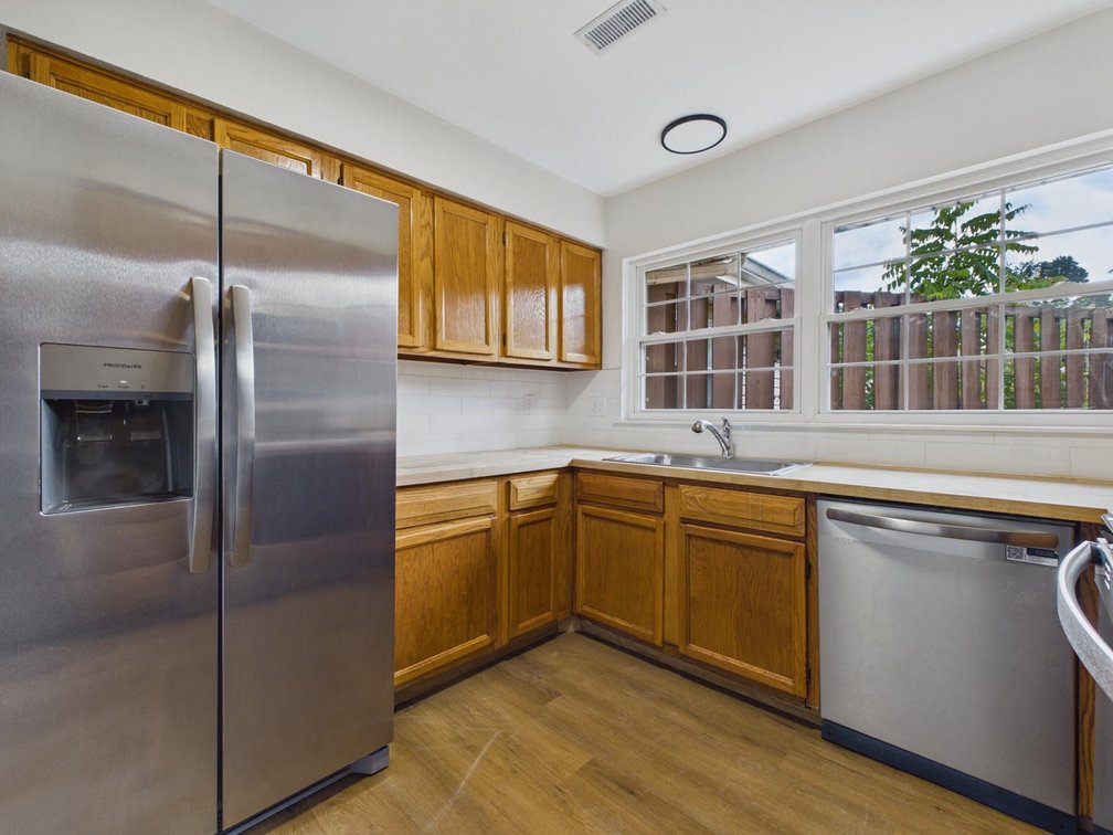 Image for Move-in Ready 3 Bedroom Condo in South Hills