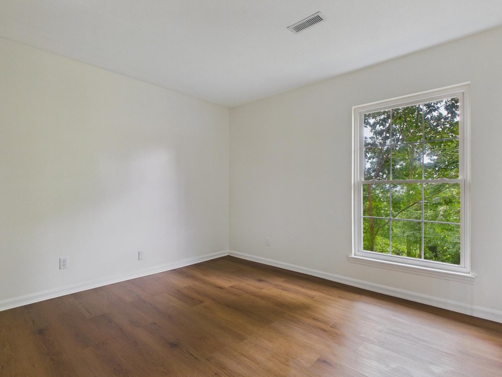 Image for Move-in Ready 3 Bedroom Condo in South Hills