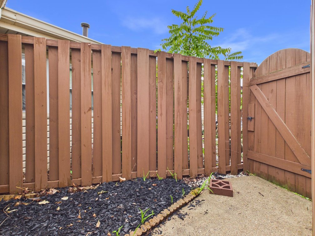 Image for Move-in Ready 3 Bedroom Condo in South Hills