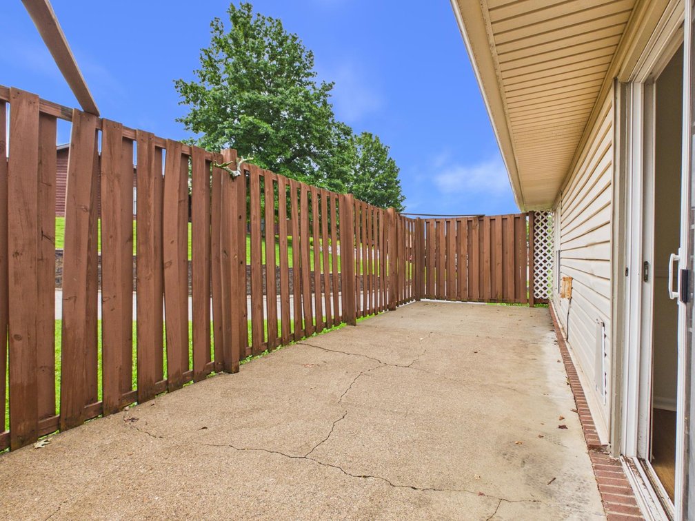 Image for Move-in Ready 3 Bedroom Condo in South Hills